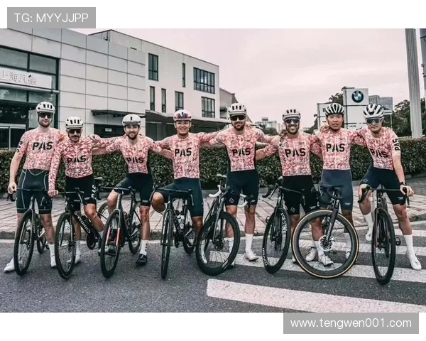 骑行与足球的完美结合揭秘那些热爱骑行的足球明星们的运动生活 骑行与足球的完美结合揭秘那些热爱骑行的足球明星们的运动生活