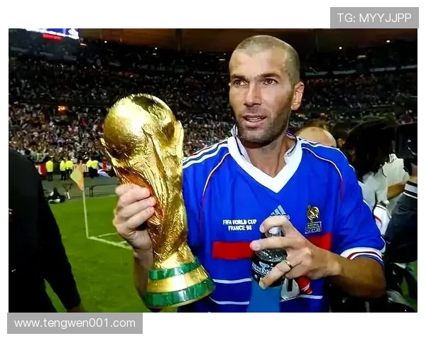 12日生日足球明星盘点他们的辉煌成就与传奇瞬间