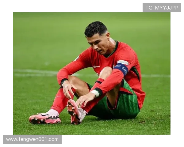 绝望的主妇足球明星在绿茵场上追梦的奇幻旅程与人生转折